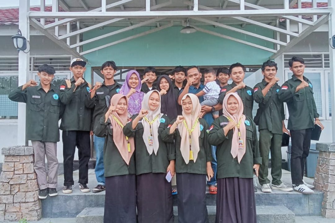 Foto Bersama Peserta Praktek Kerja Lapangan